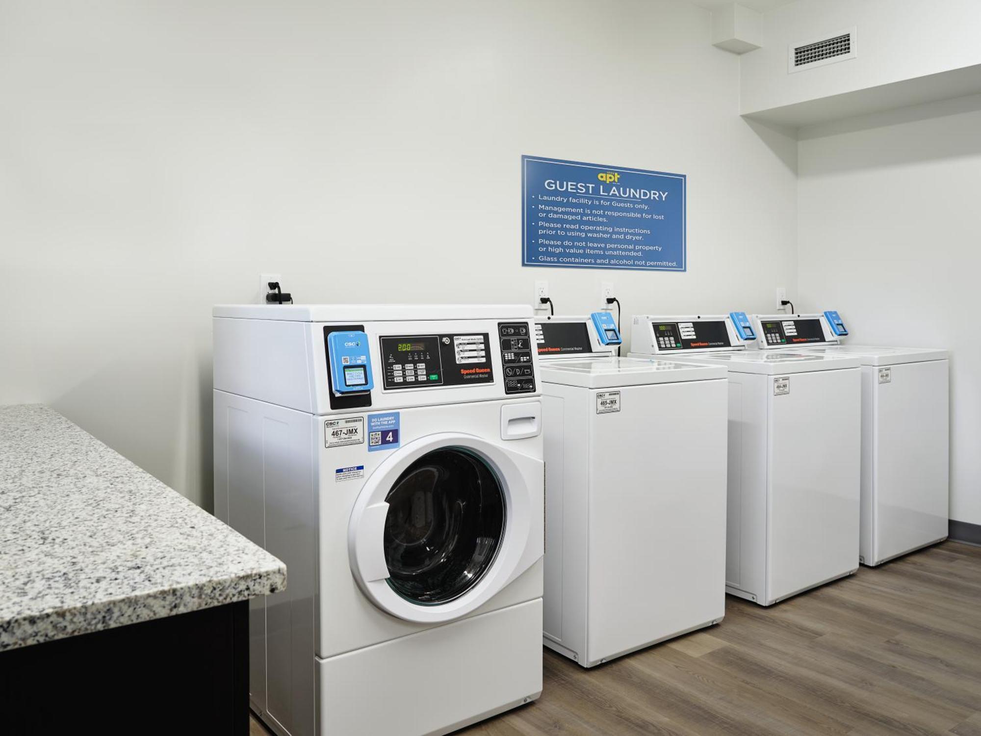 Stayapt Suites Atlanta-Newnan Εξωτερικό φωτογραφία
