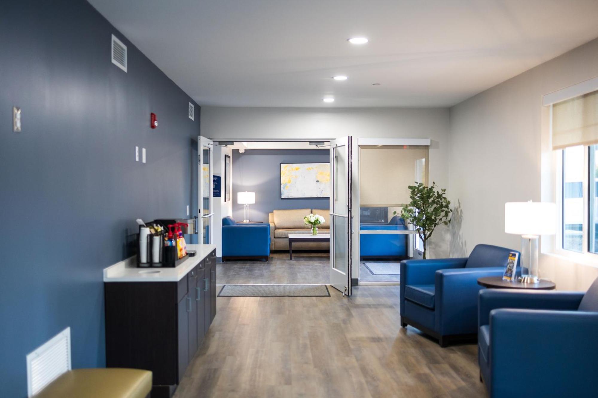 Stayapt Suites Atlanta-Newnan Εξωτερικό φωτογραφία